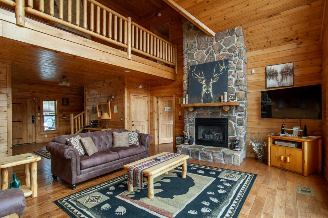 Black Bear Reserve - Mtn View, Hot Tub, Game Room Sevierville Exterior photo