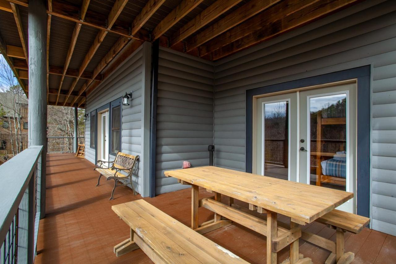 Black Bear Reserve - Mtn View, Hot Tub, Game Room Sevierville Exterior photo